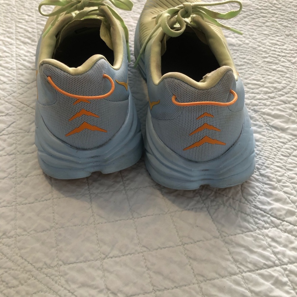 Hoka Rincon 3. Size 9 1/2. - Picture 4 of 13
